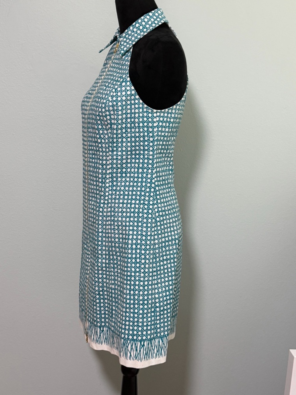 NWT TRINA TURK Rosalina Zip Front Sleeveless Mini Dress - 8 - Picture 4 of 9